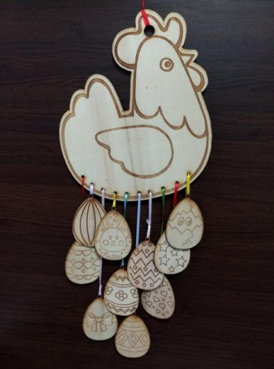 🐔 Висяща Великденска декорация „Кокошка с яйца“ + цветни моливи 🎨